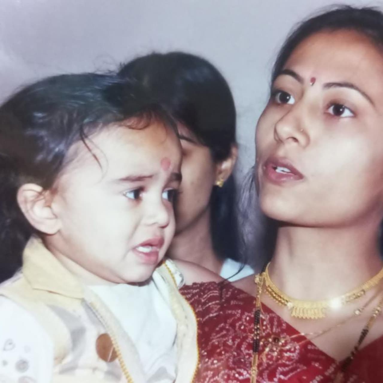 puru thakkar childhood with his mother